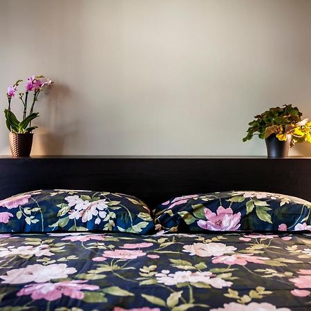 Апартаменти Chic And Freak Atelier Комо Екстер'єр фото